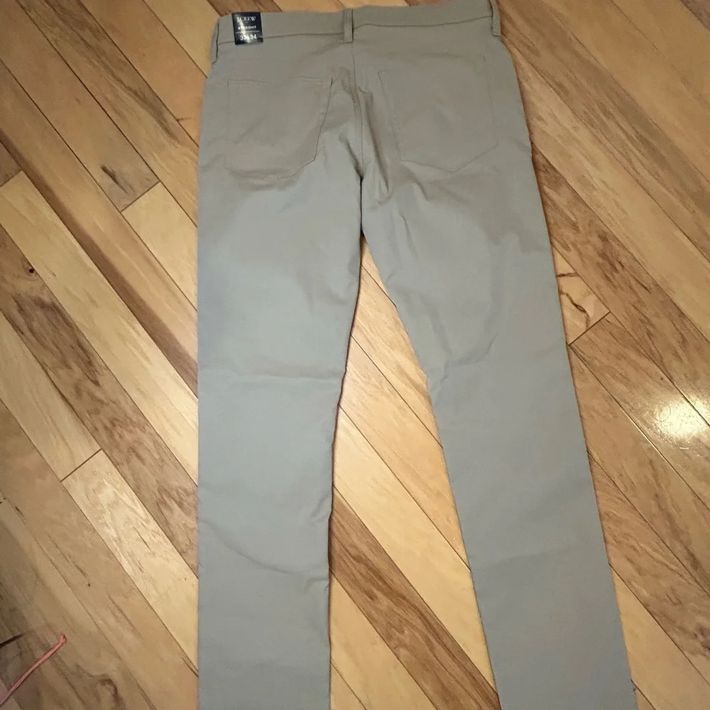 NWT J.Crew Men's Khaki Five-Pocket Tech Straight Flex Pants Chinos